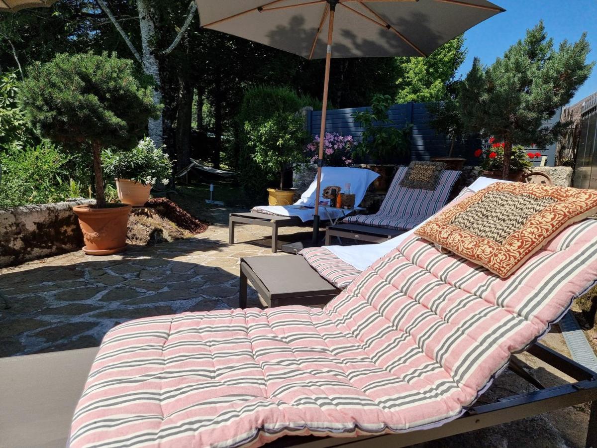 Maison d'hôtes Les jardins Saint Eloi Le Lonzac Extérieur photo
