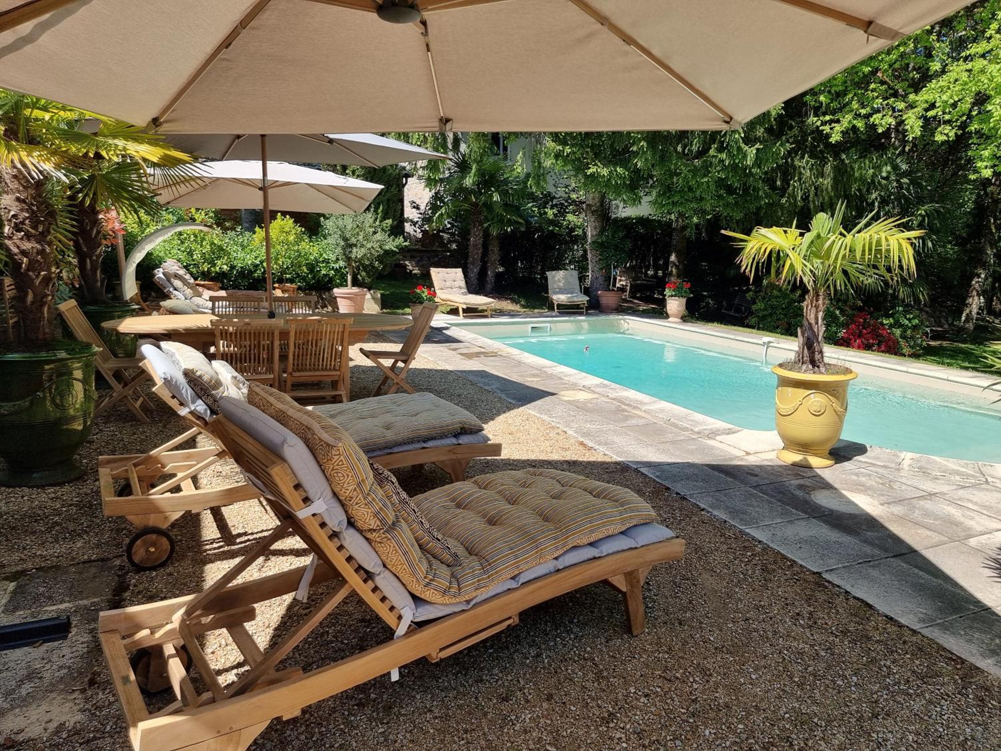 Maison d'hôtes Les jardins Saint Eloi Le Lonzac Extérieur photo