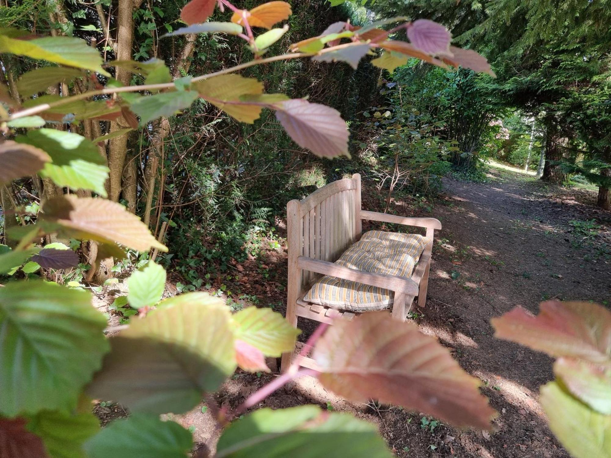 Maison d'hôtes Les jardins Saint Eloi Le Lonzac Extérieur photo